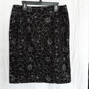 Apostrophe black skirt with white embroiry